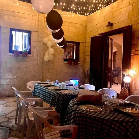 Cosy Piano Village In