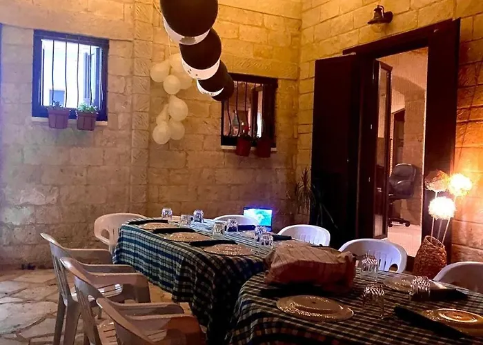 Cosy Piano Village In