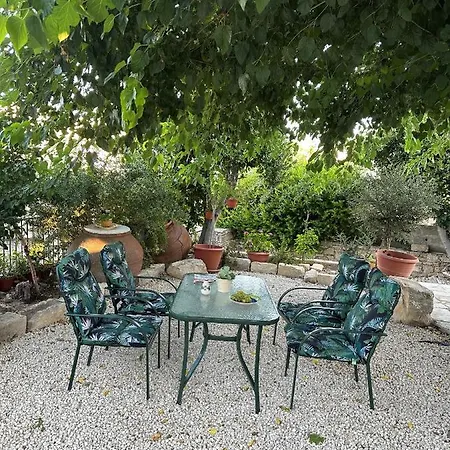 Cosy Piano Village In Pachna