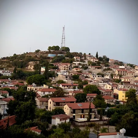 Cosy Piano Village In Pachna